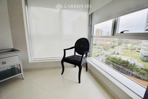 Apartamento En Alquiler Playa Mansa 3 Dormitorios Seasons