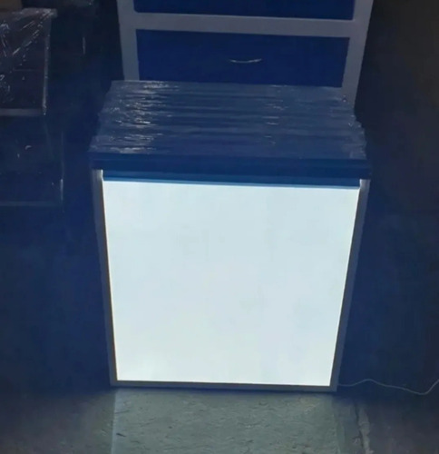 Imagen 3 de 9 de Negatoscopio Led Ultra Slim 60x60cm .7 Milimetros De Grueso