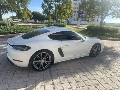 Porsche Cayman Gts