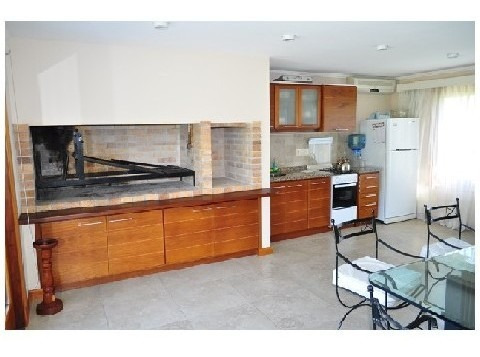 Imagen 15 de 17 de Casa En Venta De 5 Dormitorios En Playa Mansa (ref: Lij-1490)
