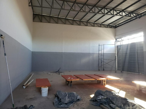 Imagen 7 de 18 de Vendo Galpón Carrara Estrenar- Patron 3a
