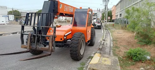 Vendo Telehandler Sky Track 8042