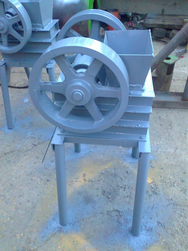Imagen 4 de 9 de Quebradora De Quijadas 4x7 Con Motor 3hp Trifasico!!!!