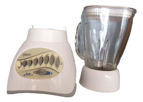 Licuadora Oster 6805 450w, 1.25 Lts 12 Velocidades Blanco (Usado)