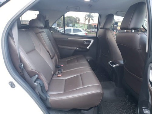Toyota SW4 4.0 V6 Srx 7l 4x4 Aut. 5p