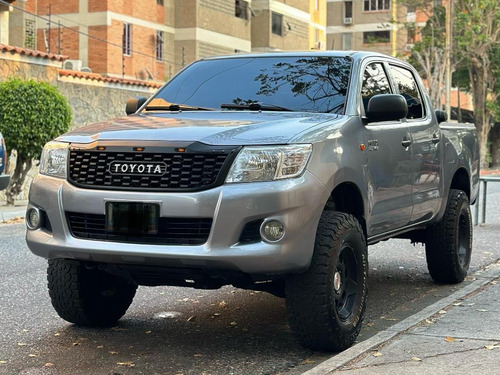 Toyota Hilux 2.7 2012