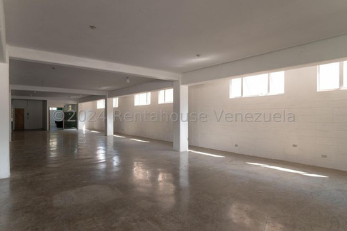Edificio Comercial En Venta Mls #24-17255
