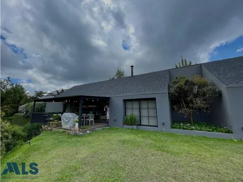 Hermosa Casa En El Retiro De Un Solo nivel(mls#253251)