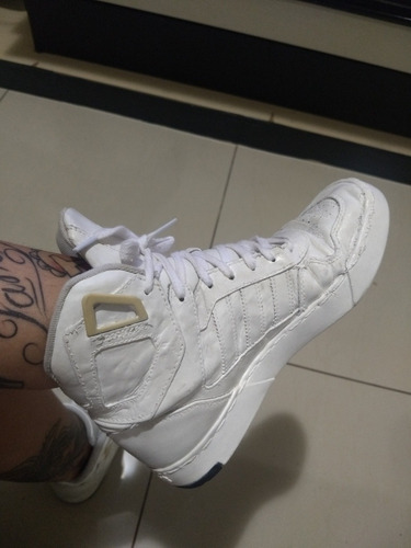 Tênis adidas Branco Couro