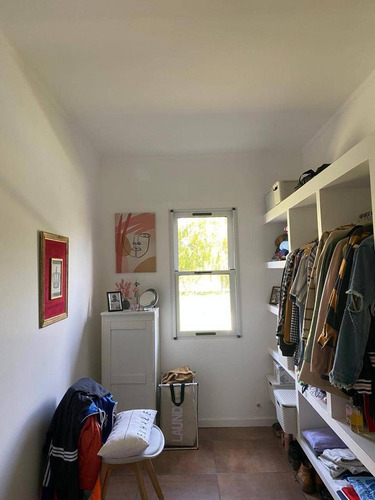 Casa En Venta - 4 Dormitorios 4 Baños - Mendoza