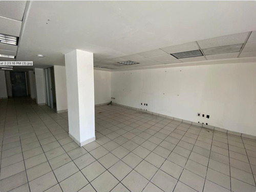 Local Comercial En Renta En Colonia Cancún Centro, Benito Juárez, Quintana Roo