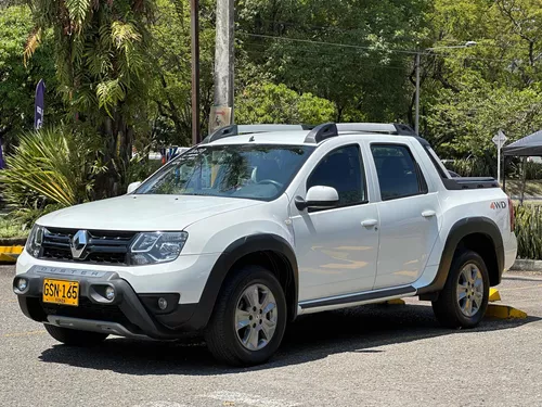 Renault Duster Oroch 2.0 Mecánica 4x4 | TuCarro