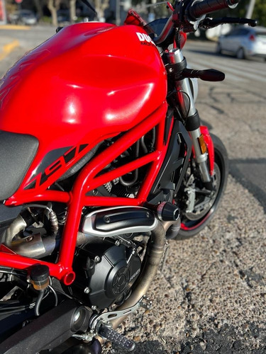 Imagen 13 de 21 de Ducati Monster 797