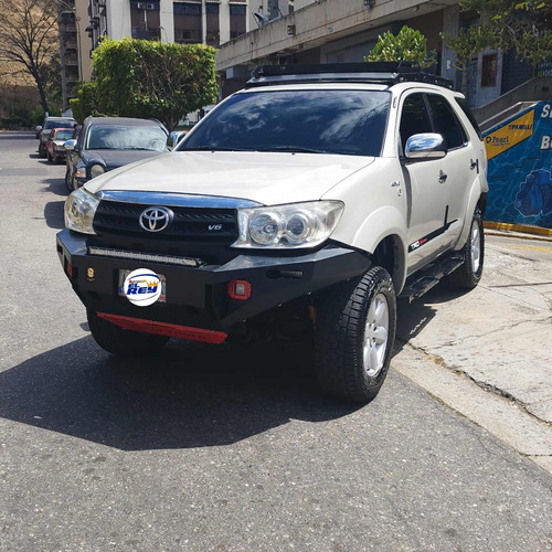 Toyota Fortuner 4x4 Sr