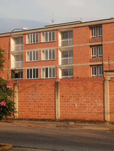En Venta Apaetamento En Resd Las Trinitarias Ciudad Alianza