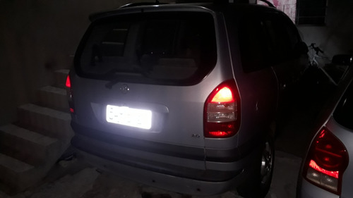 Gm Zafira 2.0 8v 2002 Prata