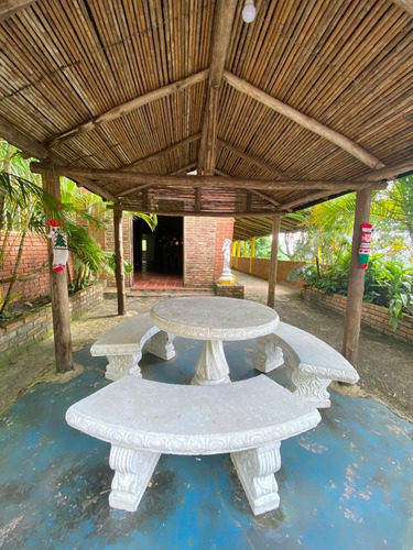 Imagen 4 de 15 de Se Vende Casa Chorro El Indio