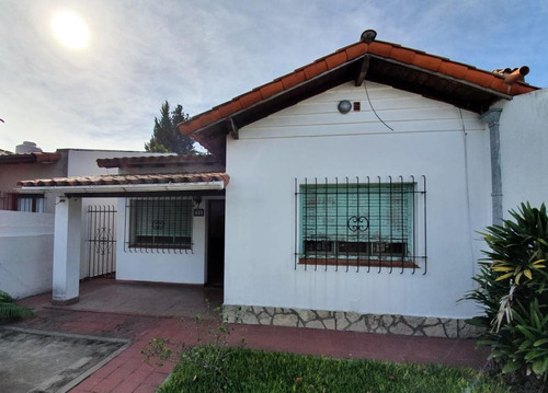 Casa En Anchorena Al 400 - Ituzaingó Norte