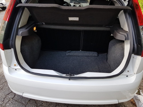 Ford Fiesta 4p 1.6 Hatch Se - 2013/2014 - Branco - 33.800km