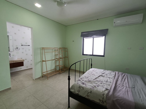 Venta De Casa De Un Piso En Baspul De 3 Recámaras, Semi Amueblada