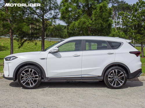 Imagen 2 de 25 de Jetour X70 Plus 1.5t At Extra Full | Permuta / Financia