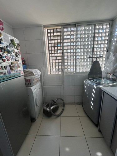 Precioso!! Remodelado - Impecable - 4 D 3 B 2 Estac Y 1 Bod