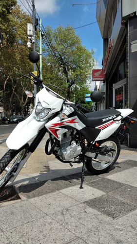 Imagen 7 de 9 de Honda Xr 250 Linea Nueva 2023 Centro Motos Negro O Blanco