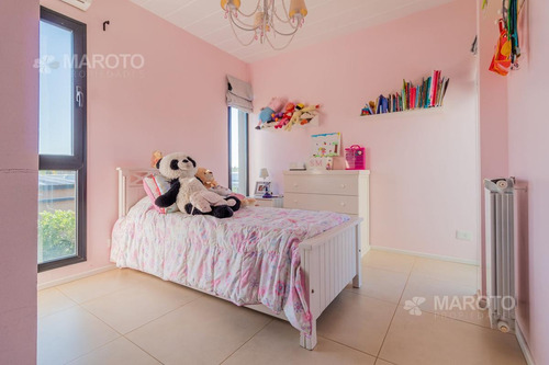 Imagen 28 de 30 de Casa En Venta En Barrio El Canton Islas - Maroto Propiedades