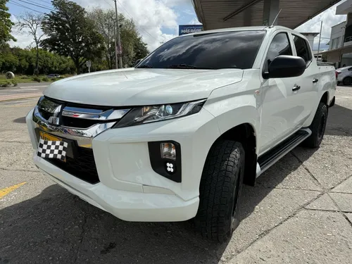 Mitsubishi L200 Mecánica