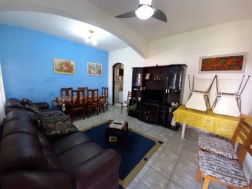 Imagem 6 de 23 de Casa No Bairro São Jorge Em Itanhaém, Litoral Sul De São Paulo, Localizado Lado Praia, Ficando À 100 Metros Do Mar (1 Quadra Do Mar) Em Rua Calçada. Possui Churrasqueira E Vaga Para 05 Automóveis.
