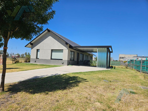 Casa En Venta- Barrio Cerrado Santo Tomás - Pilar