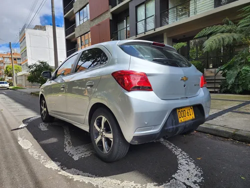 Chevrolet Onix Ltz Mt 1.4 Cc 2017