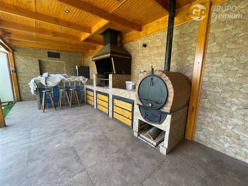 Excelente Casa Aislada En Arriendo De 5d,4b En Padre Hurtado