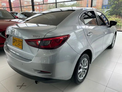 Mazda 2 2 touring at
