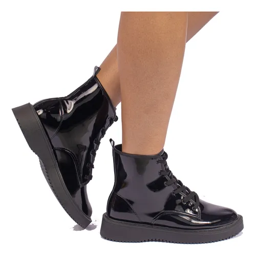Bota moleca verniz sales