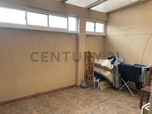 Depto Dos Dormitorios En Venta Calle 123 Entre 61 Y 62 (la Plata, Buenos Aires)