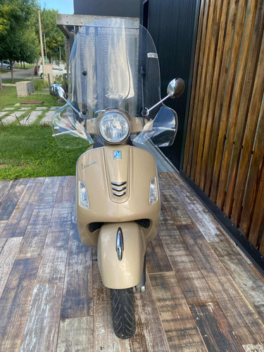 Vespa 300 Gts