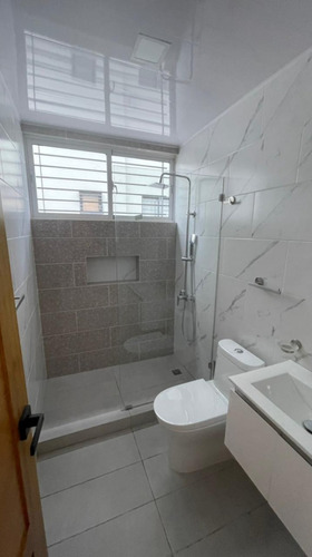 Imagen 18 de 20 de Se Renta Apartamento (se Alquila)