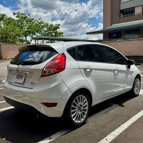 Ford Fiesta 1.6 Hatchback Titanium