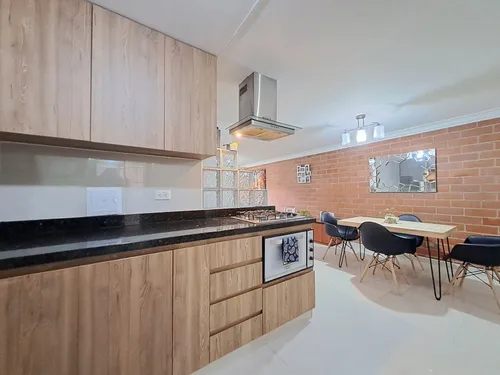 Casa En Venta En La Mota. Cod V17206
