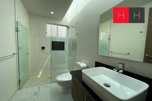 Casa En Venta En Lomas De Angelopolis Iii