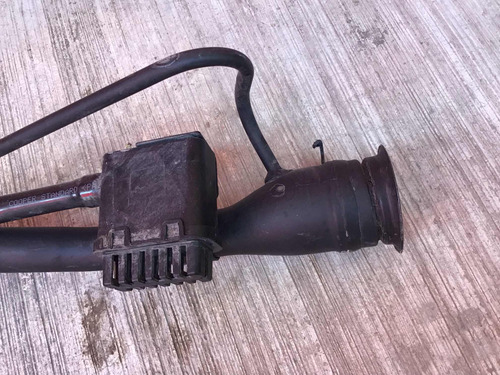 Tubo Llenado De Gasolina Chevrolet Onix 1.0 Std Turbo 20-23 (Usado)