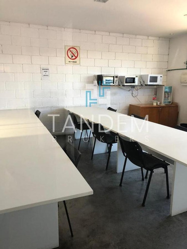 Imagen 10 de 16 de Alquiler Galpón Aaa En Predio Industrial Sobre Colectora Panamericana Con Oficinas
