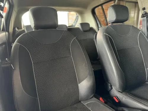 Renault Stepway 1.6 Intense Automática