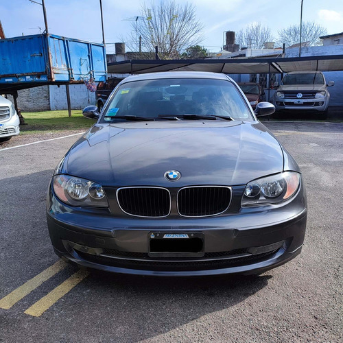 Imagen 2 de 11 de Bmw Serie 1 2008 2.0 120i Active 156cv