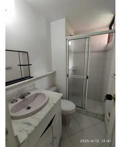 Apartamento Para Arriendo En La Loma Del Escobero