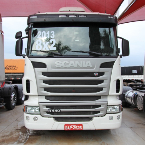 Imagem 2 de 9 de Scania R440 - 2013/13 - 8x2 (bap 2526)