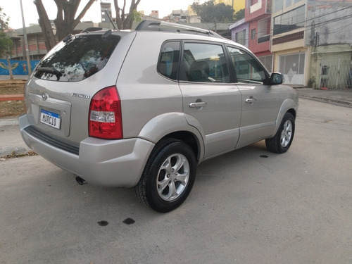 Imagem 3 de 15 de Hyundai Tucson Gl, 4x2, 2.0, 16v.
