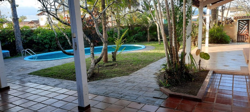 Linda Casa Estilo Chácara Na Beira Do Mar No Centro De Itanhaém Esquina Avenida Principal Da Cidade Comercial E Residencial