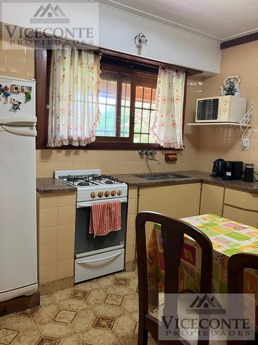 Casa 170 M2, Barrio Punta Mogotes, Mar Del Plata, Provincia De Buenos Aires.